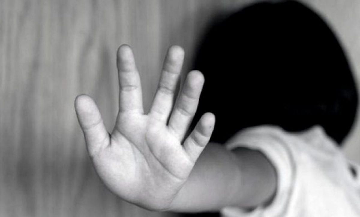 abuso-sexual-infantil-696x392-1