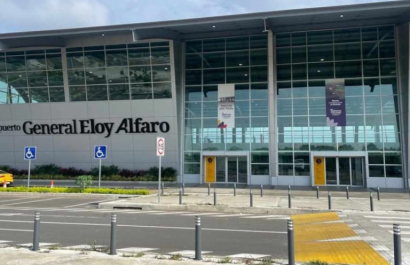 aeropuerto-de-manta-aun-con-problemas-de-climatizacion-1