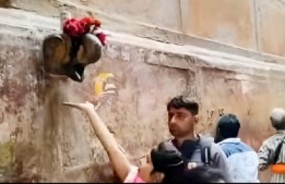 agua-bendita-templo-india-465531-2-67337219c8476