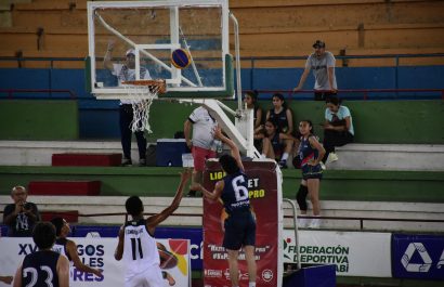 algarabia-a-flote-en-los-juegos-nacionales-de-menores-en-portoviejo