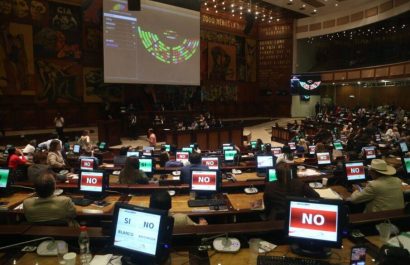 asamblea-elecciones-voto-manabi-ecuador-1-2