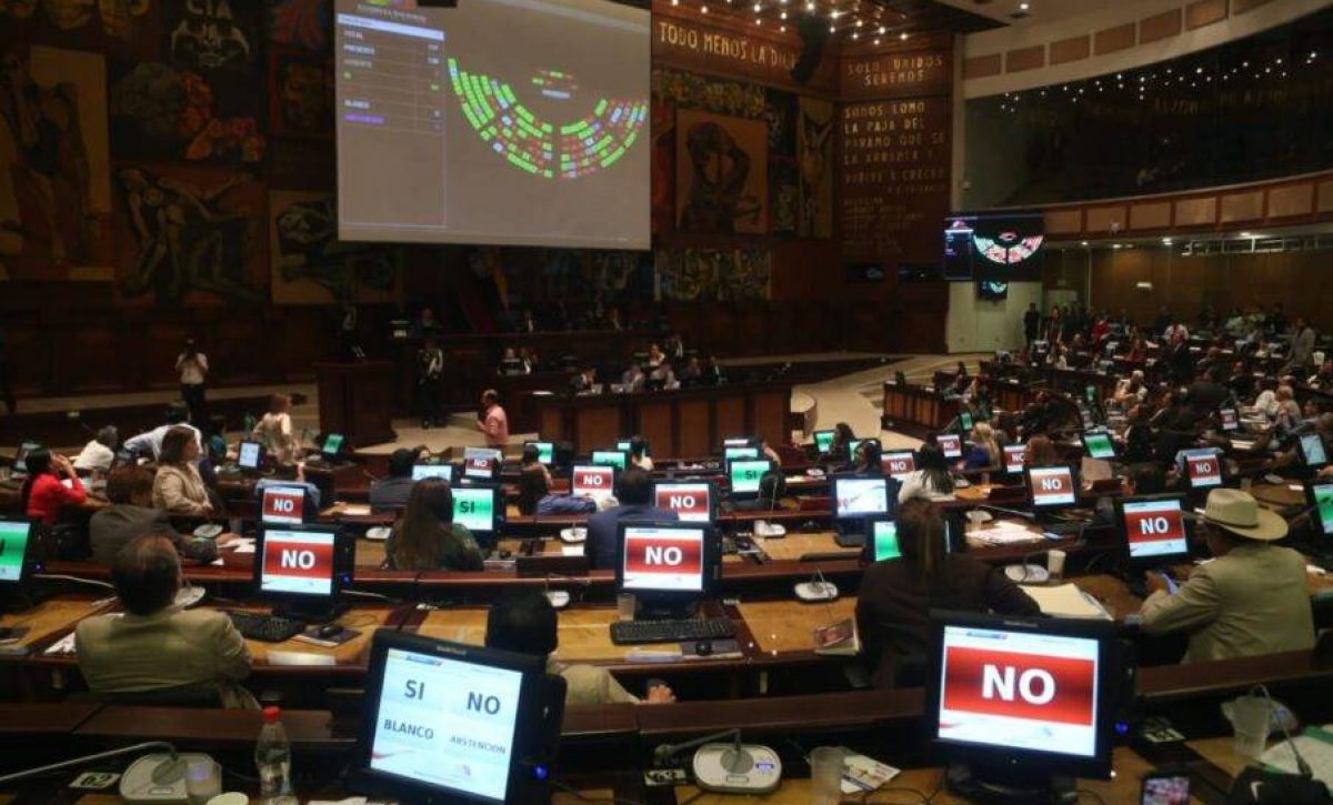 asamblea-elecciones-voto-manabi-ecuador-1-2