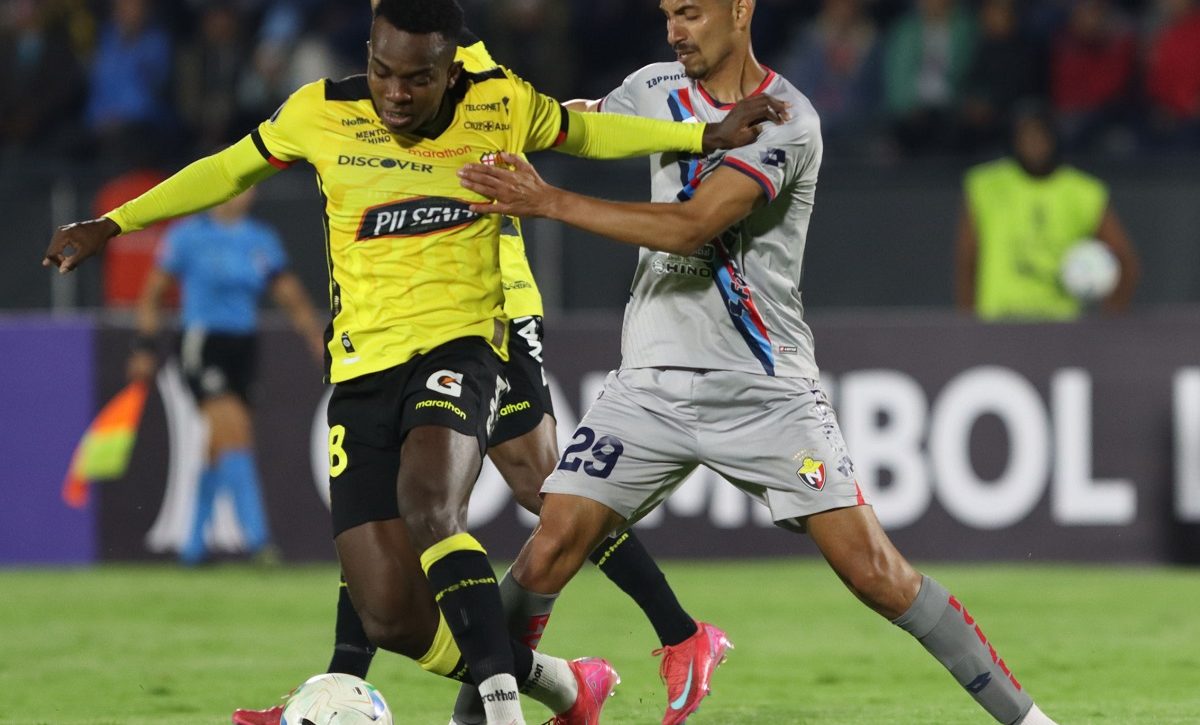 FBL COPA LIBERTADORES NACIONAL VS BARCELONA