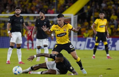 FBL-LIBERTADORES-BARCELONA-CORINTHIANS