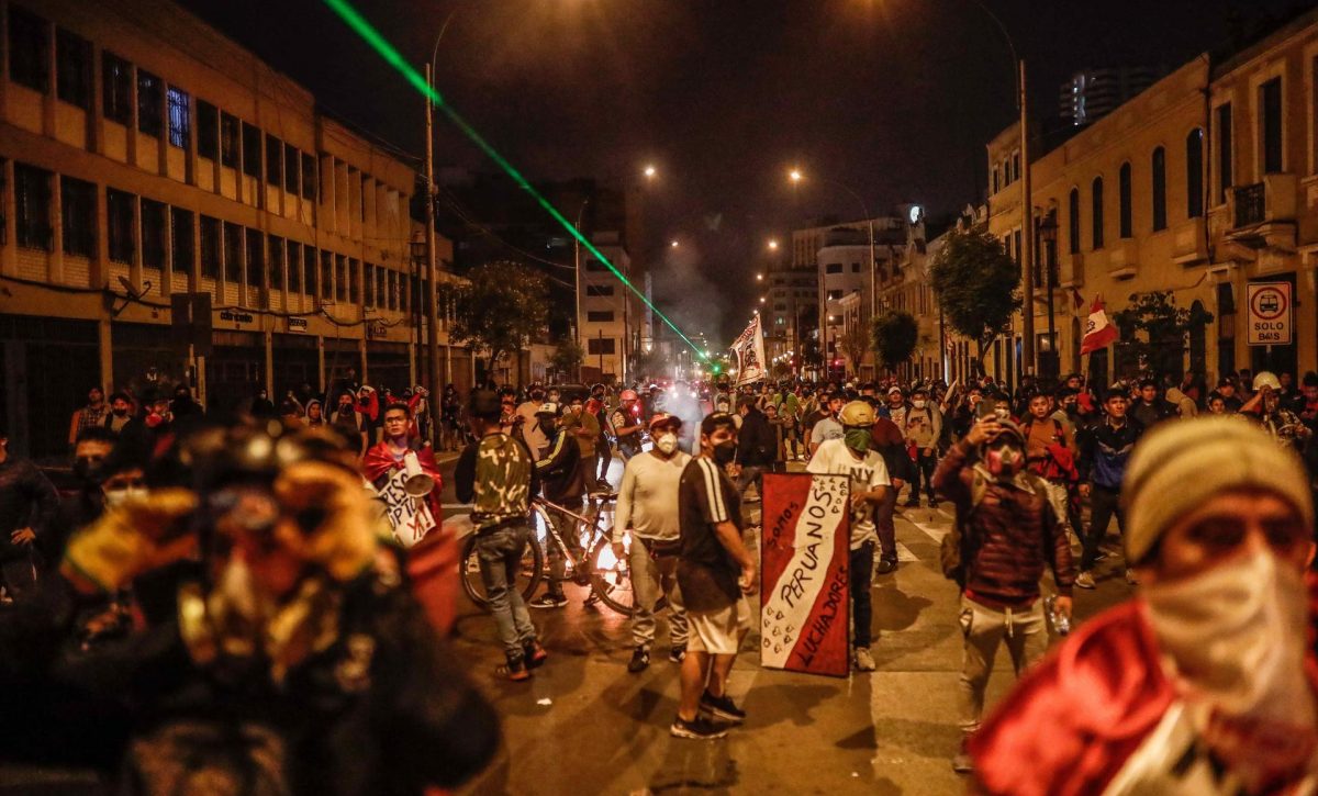 Manifestantes toman una planta compresora de gas natural en el sur de Perú