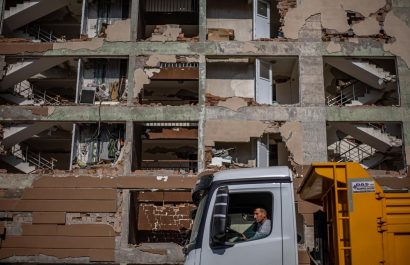 Tres muertos y 213 heridos tras dos nuevos terremotos en el sureste turco