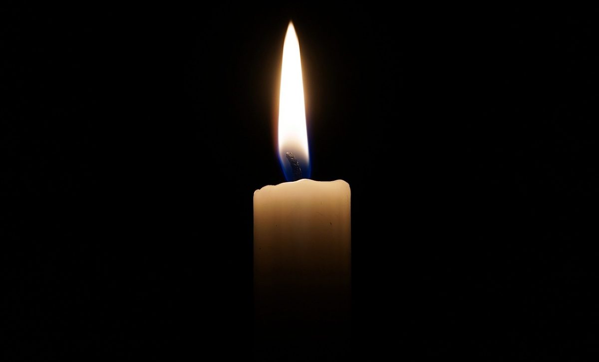 candle-2038736-1280