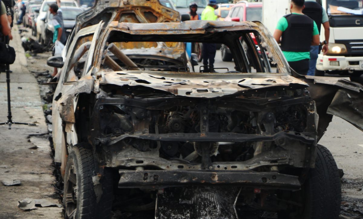 GYE-EXPLOSION CARROS PENI