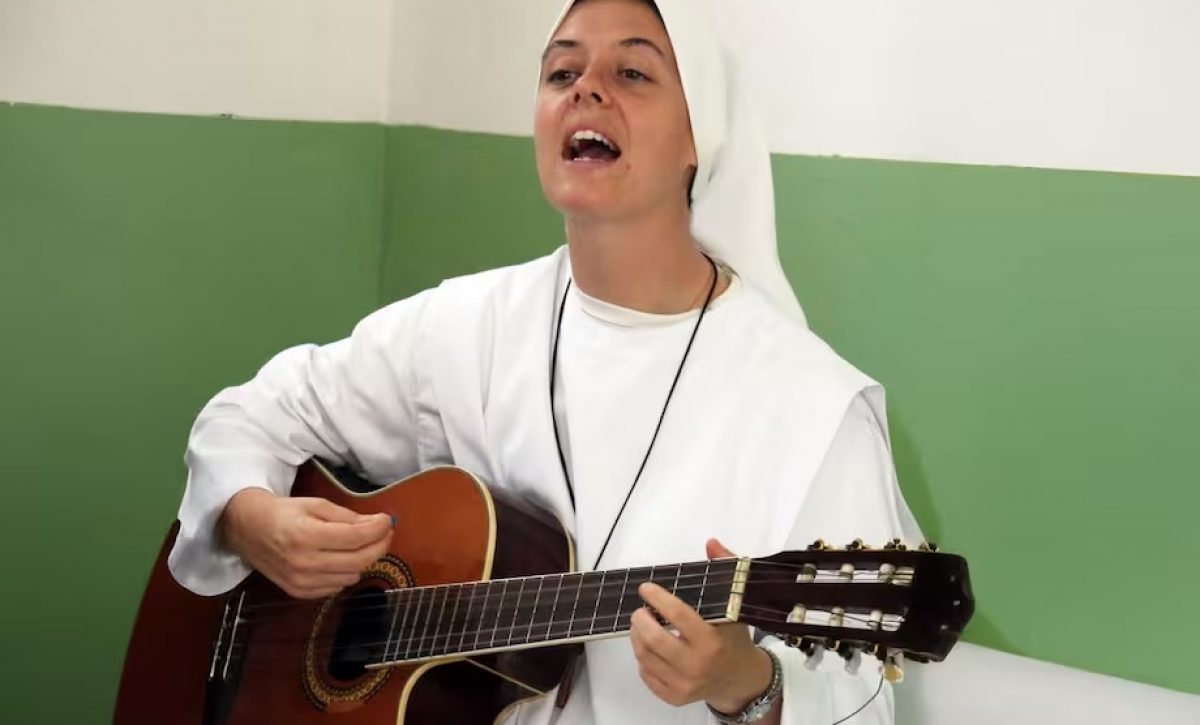 clare-crockett-nacio-en-irlanda-del-norte-europa-tenia-33-anos-de-edad-cuando-murio-en-el-terremoto-del-16-de-abril-del-2016-en-ecuador