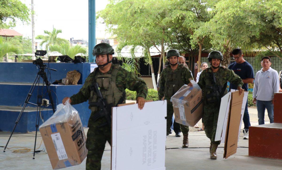 cne-manabi-continua-planificacion-de-voto-en-casa-y-jornada-del-9-de-febrero