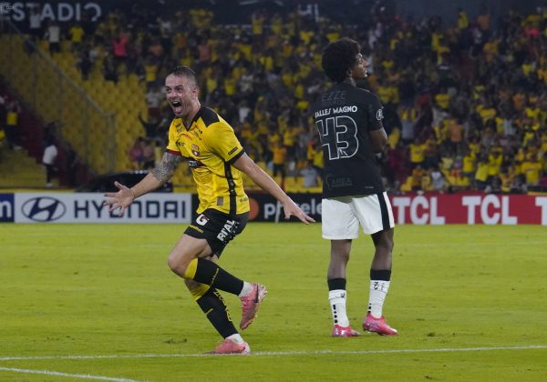 FBL-LIBERTADORES-BARCELONA-CORINTHIANS