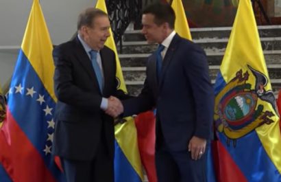 con-alfombra-roja-honores-militares-y-ante-la-presencia-de-decenas-de-funcionarios-de-gobierno-se-recibio-a-edmungo-gonzalez
