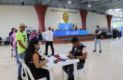 con-el-4398-daniel-noboa-adn-y-con-el-4416-luisa-gonzalez-revolucion-ciudadana-pasaron-a-la-segunda-vuelta