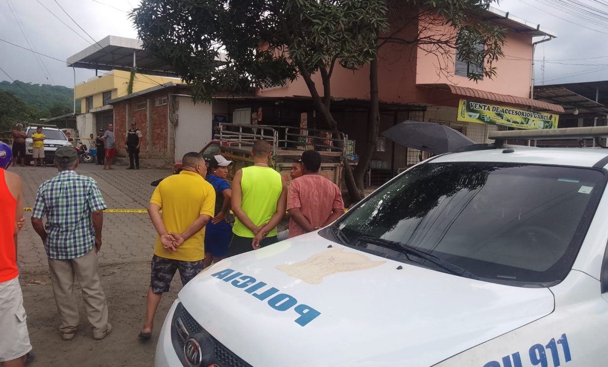 cronica-ataque-sicario-deja-un-muerto-y-un-herido-en-el-limon-de-portoviejo