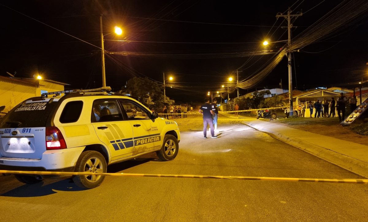 cronica-criminales-mataron-a-un-hombre-en-el-barrio-si-vivienda-de-manta-manabi