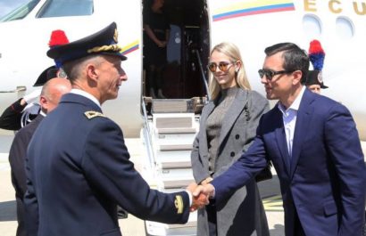 daniel-noboa-cancela-su-viaje-a-brasil-para-acompanar-a-monica-palencia