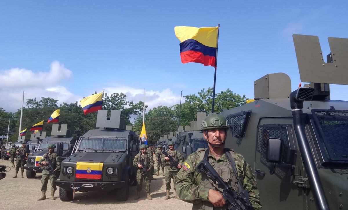 daniel-noboa-entrego-en-portoviejo-vehiculos-militares-para-manabi