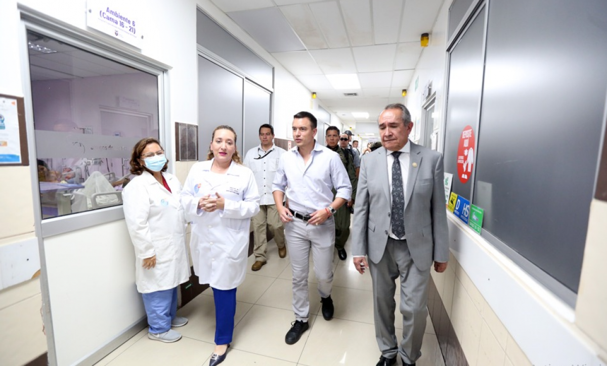 daniel-noboa-inaugura-moderna-unidad-de-terapia-intensiva-materna-en-guayaquil