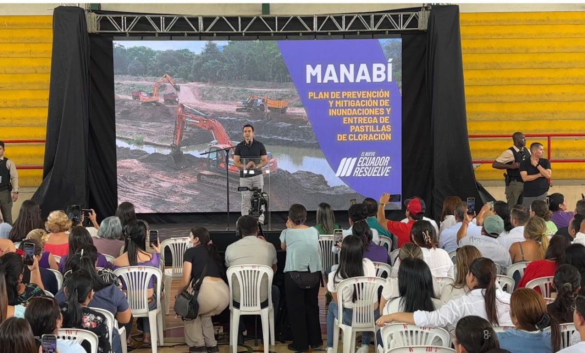 daniel-noboa-superviso-avances-de-obras-de-mitigacion-en-chone