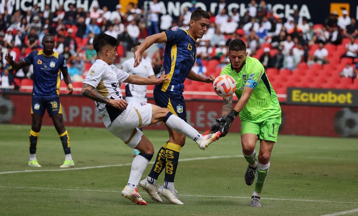 FBL LIGA PRO LIGA DE QUITO VS DELFIN