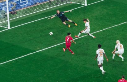 durante-su-visita-a-londres-al-equipo-aleman-bayer-leverkusen-le-fue-muy-mal-este-martes-5-de-noviembre-del-2024