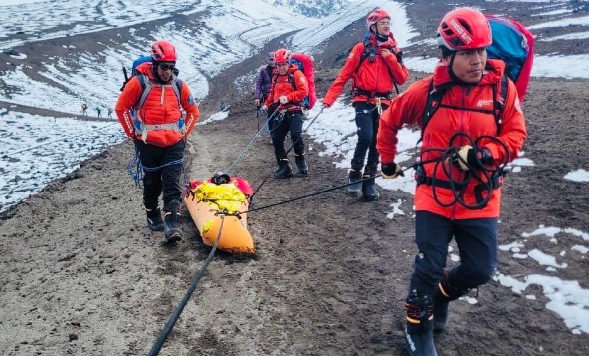 ecuador-el-parque-nacional-cotopaxi-reabre-parcialmente-tras-avalancha-que-dejo-heridos