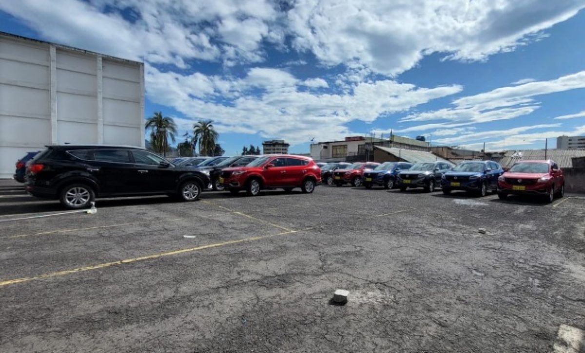 el-municipio-de-quito-esta-de-estreno-se-trata-de-un-total-de-24-vehiculos-nuevos-que-fueron-adquiridos-por-el-cabildo
