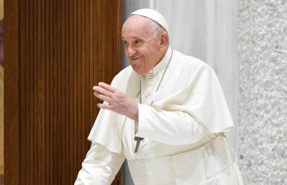 el-papa-francisco-paso-una-noche-tranquila-y-no-esta-intubado