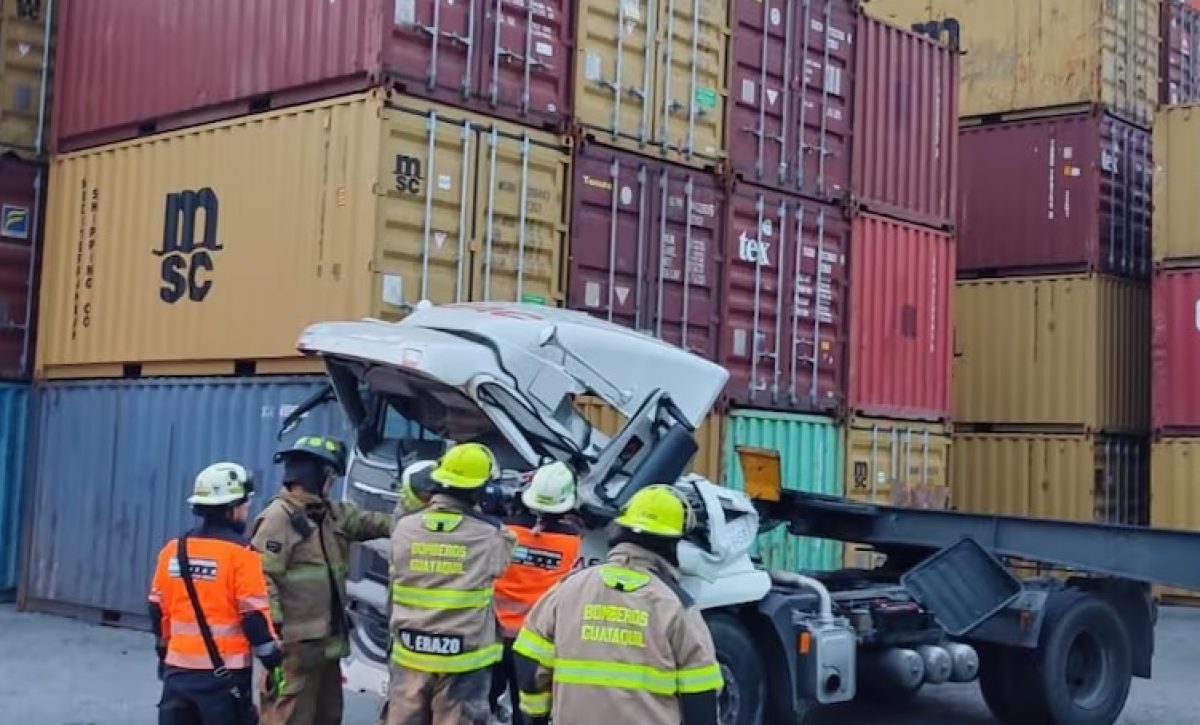 el-puerto-de-guayaquil-se-convirtio-en-el-escenario-de-un-accidente-que-termino-con-la-vida-del-conductor-de-un-trailer
