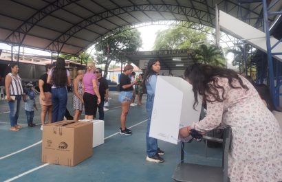 elecciones-en-recintos-electorales-de-santa-ana-restringen-el-acceso-a-la-informacion