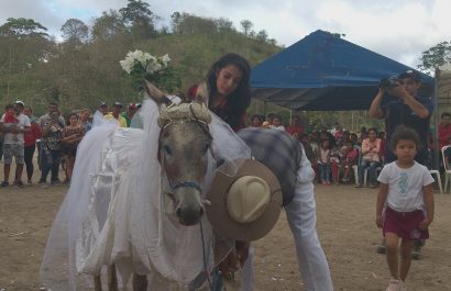 elegiran-a-la-burra-mas-bonita-en-san-vicente-manabi