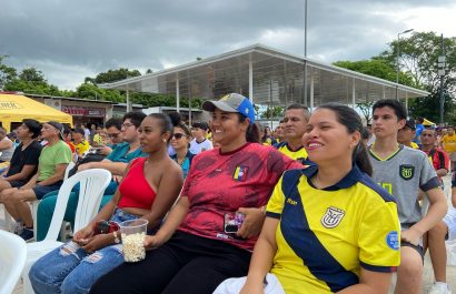 eliminatorias-cientos-de-aficionados-vibran-en-portoviejo-con-el-ecuador-vs-venezuela