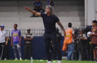 emelec-se-quedaria-sin-tecnico-para-la-temporada-2025-tras-conocerse-que-el-colombiano-leonel-alvarez-renunciaria-al-cargo