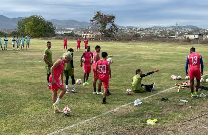 en-el-complejo-deportivo-de-san-juan-el-manta-fc-inicio-los-trabajos-de-su-pretemporada-para-el-ano-2025