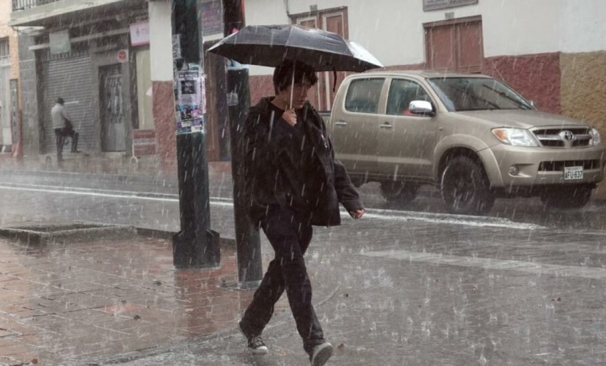 en-la-ciudad-de-cuenca-provincia-de-azuay-se-han-registrado-fuertes-lluvias-que-han-causado-preocupacion-en-los-ultimos-dias