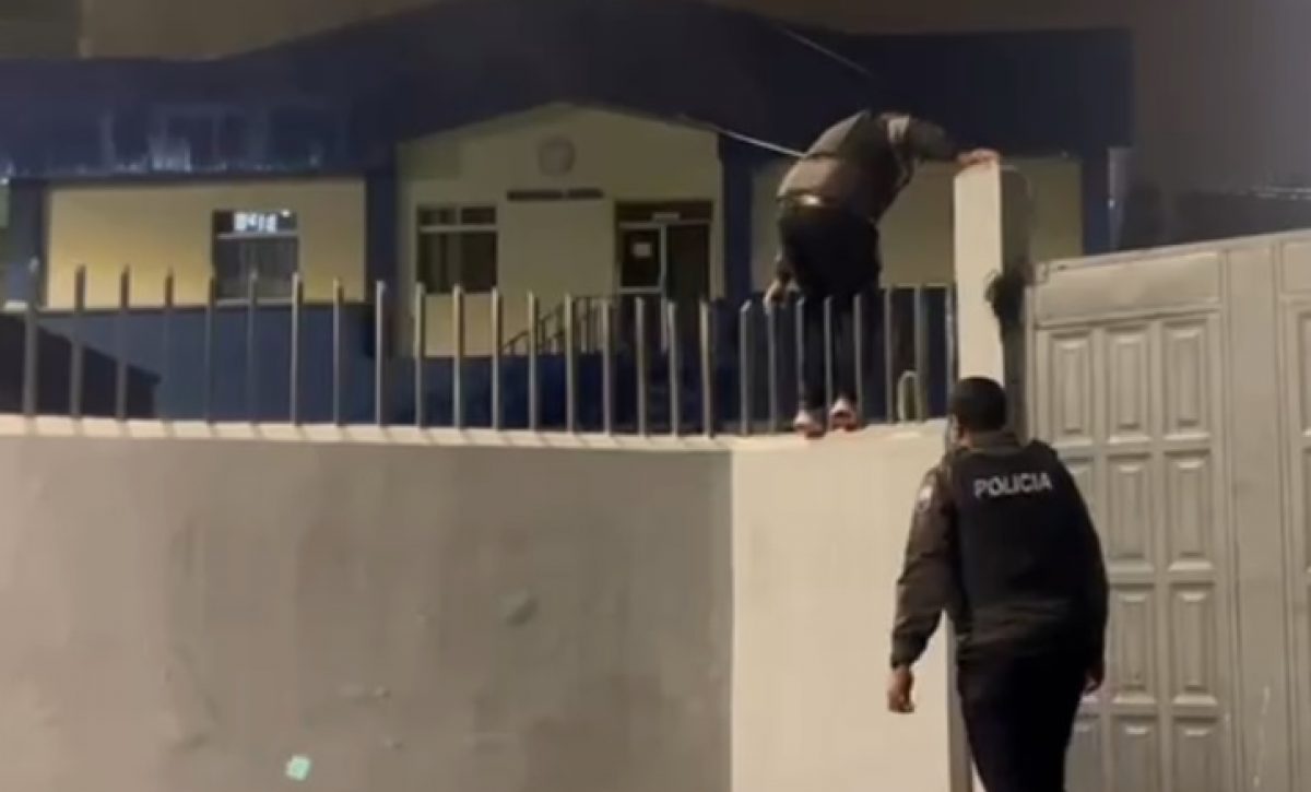 en-la-morgue-de-quito-se-realizo-un-allanamiento-la-madrugada-de-este-viernes-17-de-enero-del-2025-informo-la-policia-nacional