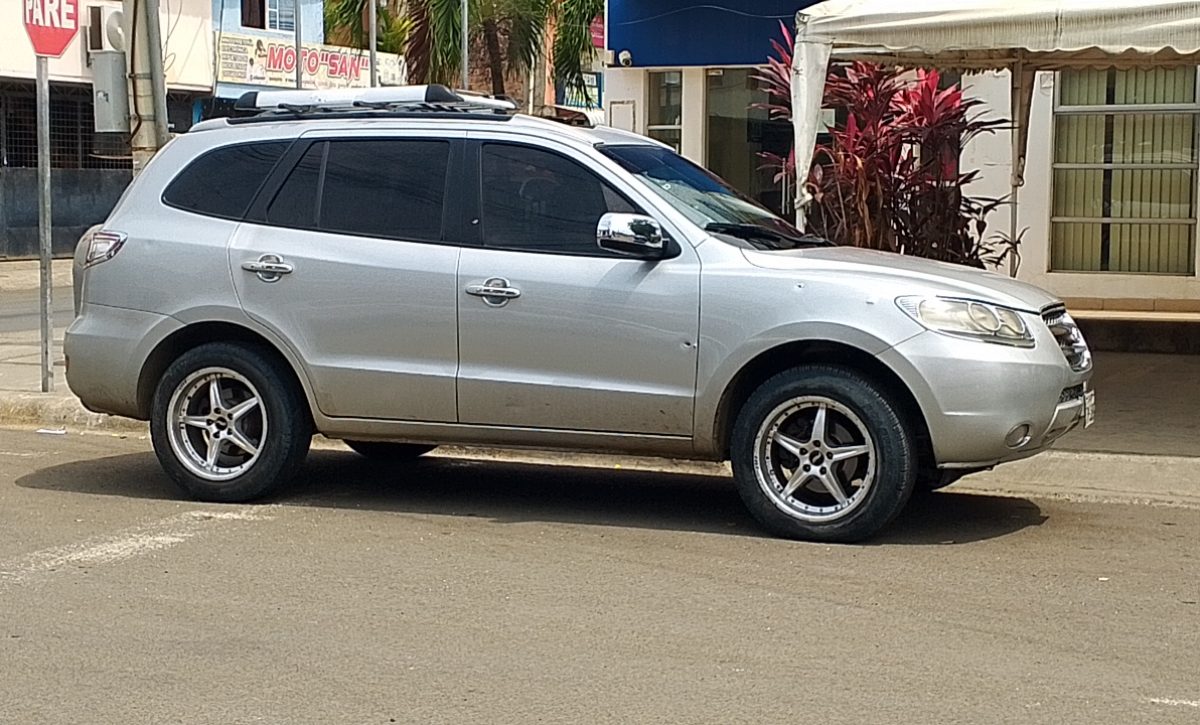 escapo-en-su-carro-mientras-era-baleado-y-se-salvo