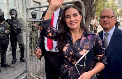 este-jueves-26-de-diciembre-del-2024-el-ministerio-del-trabajo-ofrecio-disculpas-publicas-a-veronica-abad-vicepresidenta-de-la-republica