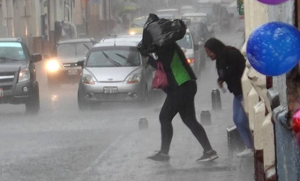 este-viernes-27-de-septiembre-se-reporta-la-presencia-de-fuertes-lluvias-acompanadas-tambien-de-tormentas-electricas