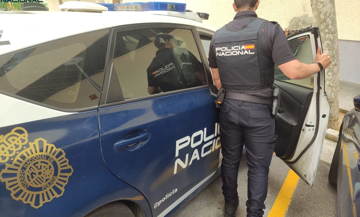 Sucesos.- Detenido un hombre por llevar encima ketamina y cocaína preparada para vender en Palma