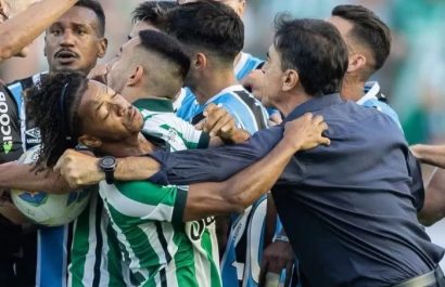 gustavo-quinteros-actual-director-tecnico-de-gremio-se-vio-envuelto-en-un-incidente-violento-en-el-futbol-brasileno