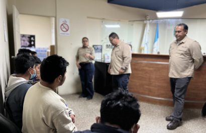 internacional-guatemala-recibe-dos-vuelos-con-migrantes-deportados-de-estados-unidos-y-mexico