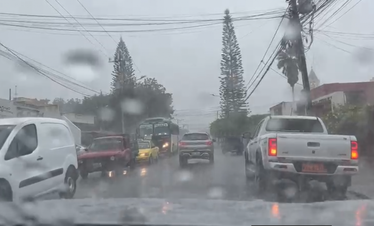 invierno-fuerte-lluvia-martes-11-febrero-portoviejo