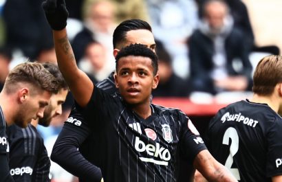 keny-arroyo-joven-delantero-ecuatoriano-anoto-su-primer-gol-con-el-besiktas-en-un-importante-partido-de-copa-ante-el-antalyaspor