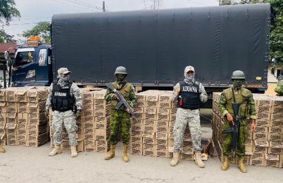 la-aduana-del-ecuador-incauto-mas-de-mil-cajas-de-cerveza-durante-un-operativo-realizado-en-santo-domingo-de-los-tsachilas