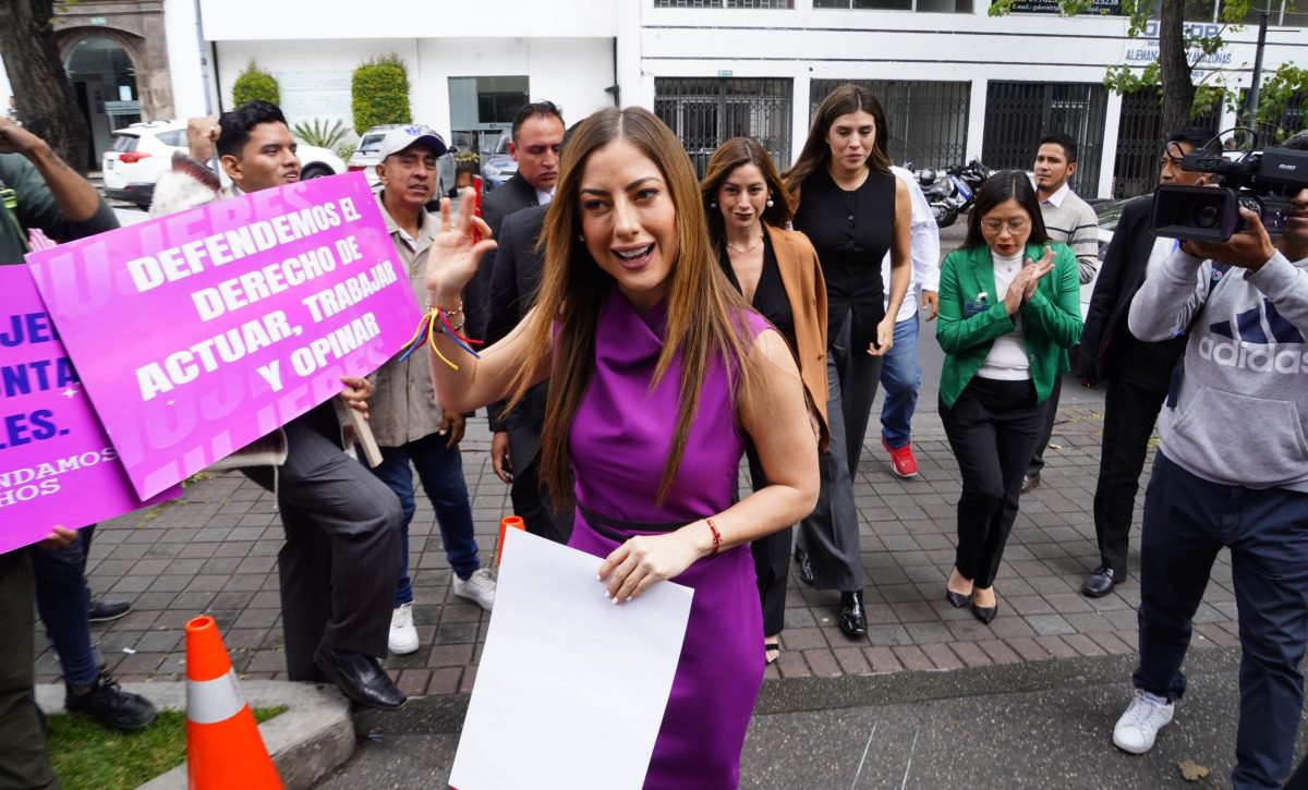 la-asambleista-lucia-jaramillo-acudio-personalmente-a-una-audiencia-en-el-tribunal-contencioso-electoral-tce-en-quito