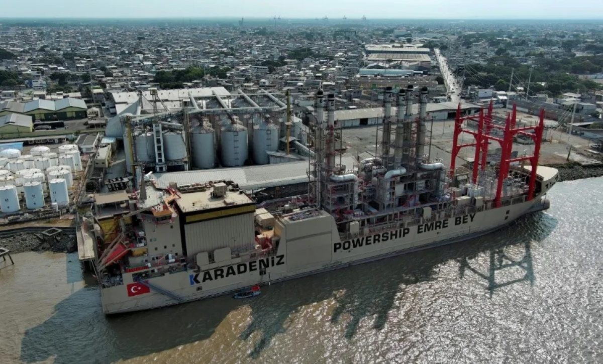 la-barcaza-turca-que-opera-en-ecuador-para-proveer-de-energia-al-pais-opera-nuevamente-en-su-maxima-capacidad