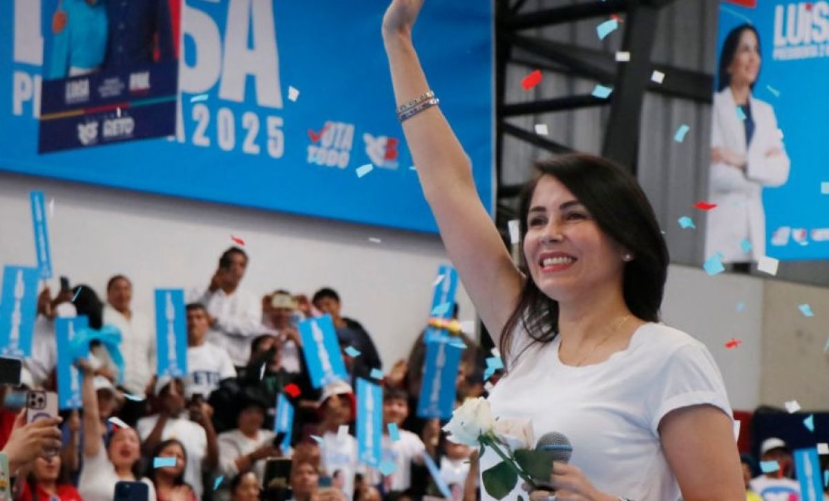 la-candidata-a-la-presidencia-de-la-republica-luisa-gonzalez-ofrecio-una-entrevista-donde-dio-a-conocer-varias-posturas