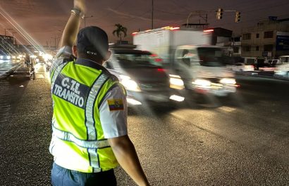 la-comision-de-transito-del-ecuador-cte-tiene-en-la-mira-e-investiga-a-catorce-de-sus-miembros-del-area-operativa
