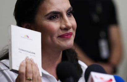 la-distancia-entre-la-vicepresidenta-veronica-abad-y-el-presidente-de-la-republica-daniel-noboa-aumenta-cada-dia-mas